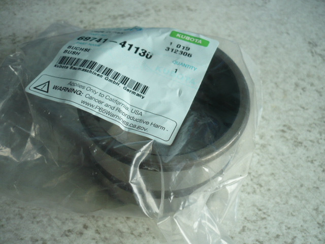 Swivel bracket bearing bush bush 69741-41130 6974141130 plain bearing Kubota KX71-2 Alpha series