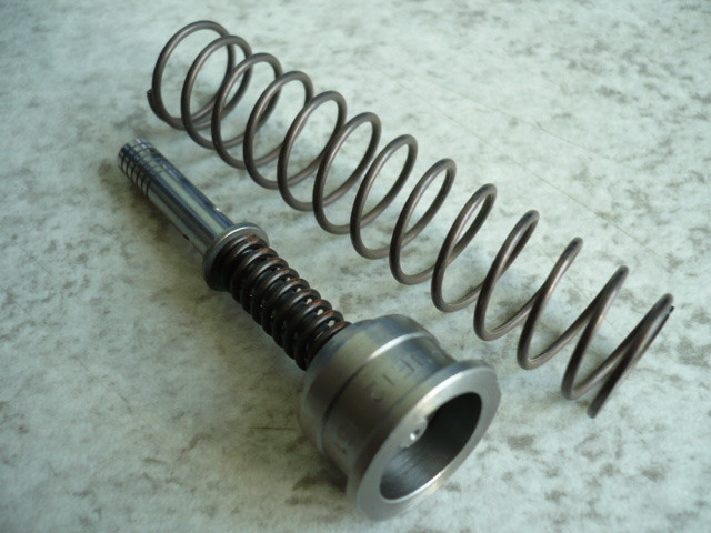 GRP valve pilot valve assy valve RG238-61730 RG23861730 Kubota KX71-2 Alpha