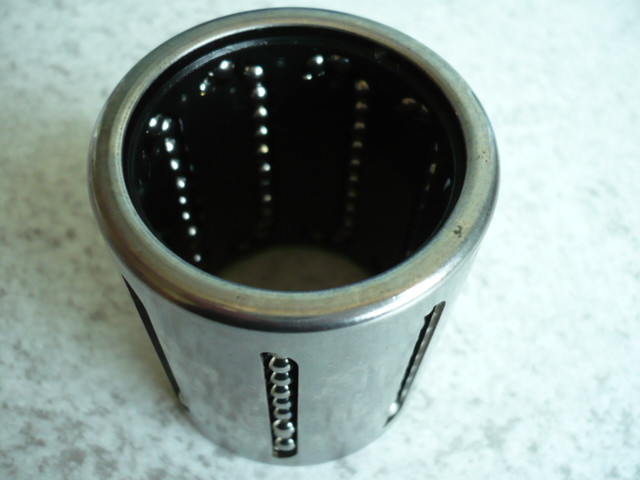 Linear ball bearing needle roller bearing Lissmac MBS 602 jumbo band saw bearing cutting table