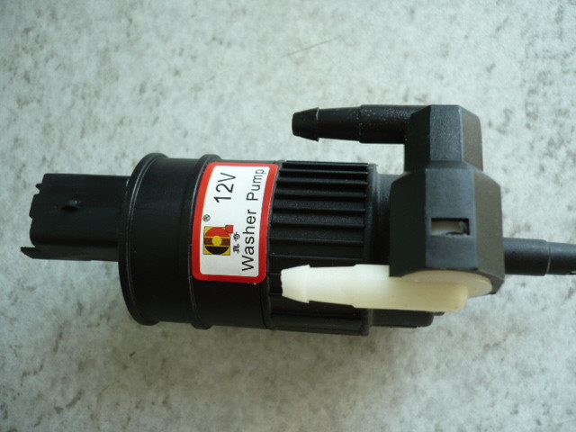 0-594-21 12V Twin Outlet Vane Type Windscreen Washer Pump water tank Renault