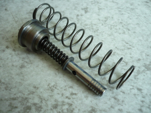 GRP valve pilot valve assy valve RG238-61750 RG23861750 Kubota KX71-2 Alpha