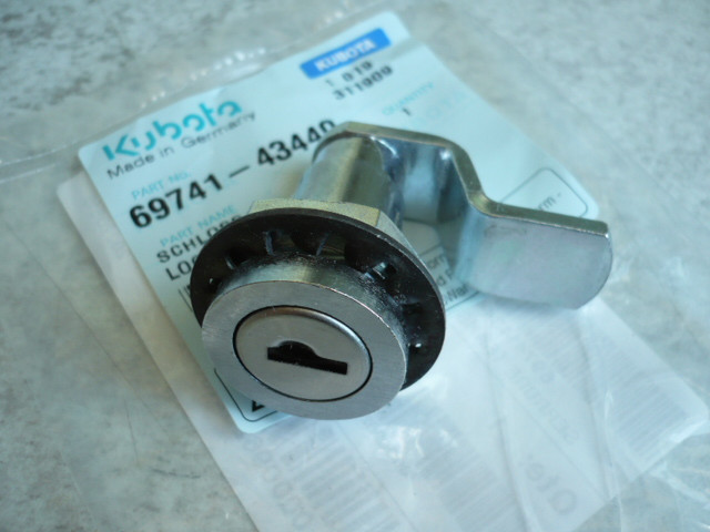 Lock key bonnet lock bonnet Kubota KX41-2VC mini excavator 69741-43440