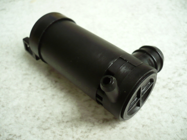 Pump for windshield washer tank Wacker Neuson ET24 mini excavator 1000110420