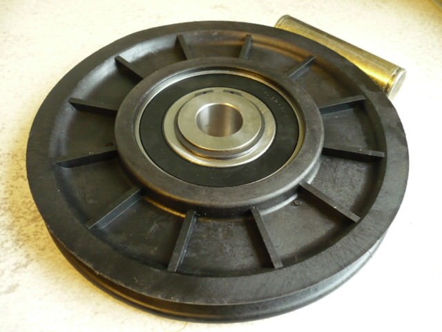 Original Cable Sheave / Deflection Pulley / V-Belt Pulley / Single Pulley Zippo 2405 (with radial bearing) Original Cable Sheave / Deflection Pulley / V-Belt Pulley / Single Pulley Zippo 2405 (with radial bearing)