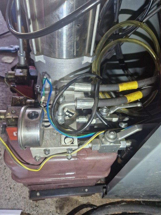 Hydraulic Power Unit Control Block / Valve Block Longus DSH5000 CLT 5.0 S