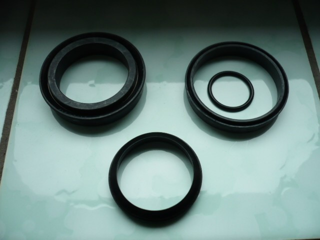 Seal kit for VEB Maschinen DDR hydraulic cylinder B1-50/32 Orsta TGL 21551