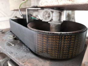 Ribbed belt pulley V-ribbed belt flat belt V-belt pulley Screw Zippo