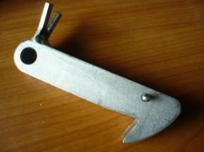 Safety latch, release latch, locking mechanism, nussbaum 4 post lift 4.40 H