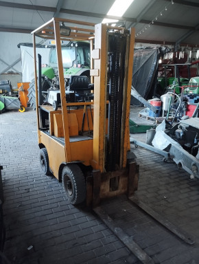 Starter 9 teeth right starter Takraf front loader VTA forklift DFG 1002 N-A