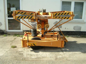 13 m VEB work platform lift type FHB 12.1
