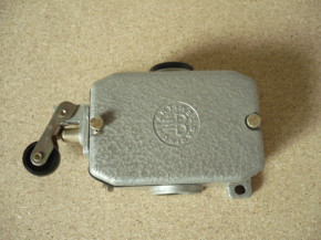 Limit switch contact position switches GWU 2H VEB DDR lift