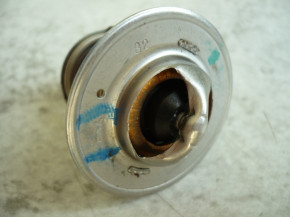 Assy Thermostat for water flange Kubota KX41 Mini excavator 1553173011 1553173010 1553173014