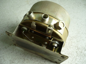 Regulator alternator VEB tractor ZT Fortschritt IFA W50 L60 NVA DDR 28V VEM 6130