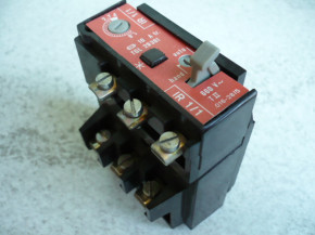 Bimetallic motor circuit breaker overload relay OVERCURRENT RELAY IR 1/1 1,6-2,7A