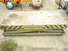 GDR VEB Takraf work Platform Lift Ramp lifting platform HT 1600