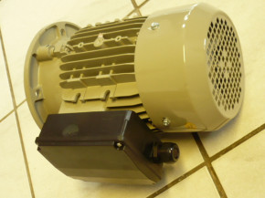 Single-phase electric motor Replacement motor VEM VEB Thurm DDR Takraf Lunzenau 24mm