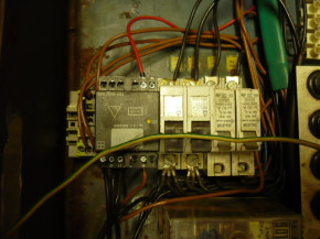 monitoring relays Voltage Monitoring Tele Haase TPF 400V S4X for FH 1600/1 / FHB 12.1 lifting platform