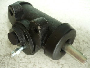 Wheel brake cylinder Takraf forklift VTA DFG 6302 Paul Fröhlich