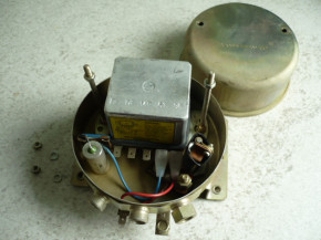Regulator alternator VEB tractor ZT Fortschritt IFA W50 L60 NVA DDR 28V VEM 6130