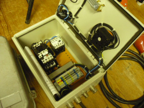 Conveyor control box control cabinet control unit (with diagram)