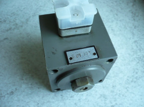 Solenoid valve W60 H Takraf scissor lift table VEB GDR loading ramp HT 1600