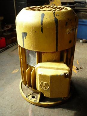 bearing for electric motor 1 to 2 tons DDR Takraf Scissor lift Lunzenau / AS/24F 165 Romania