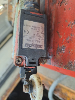 Zippo limit switch top 9351 8090 limit switch limit switch roller lever 61.15.101