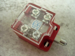 Bernstein switch contact, regulator switch, Limit switch for Zippo lift type 1526 1226.1 1250 1590 (with tappet)
