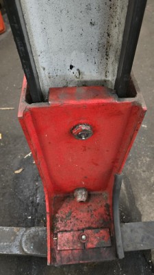 guide roller, supporting roller with socket for Romeico Atlantic 2 post lift 140mm and Atlantic lift old version