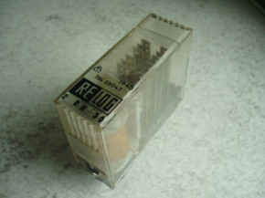 RELOG 2RH30 EAW overload relay changeover relay DDR VEB working platform FHB12.1
