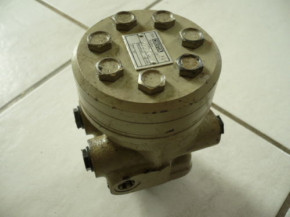 Orsta steering unit 100-16 hydraulic steering unit hydraulic pump Takraf forklift DFG 3202 N-A / DFG 6302